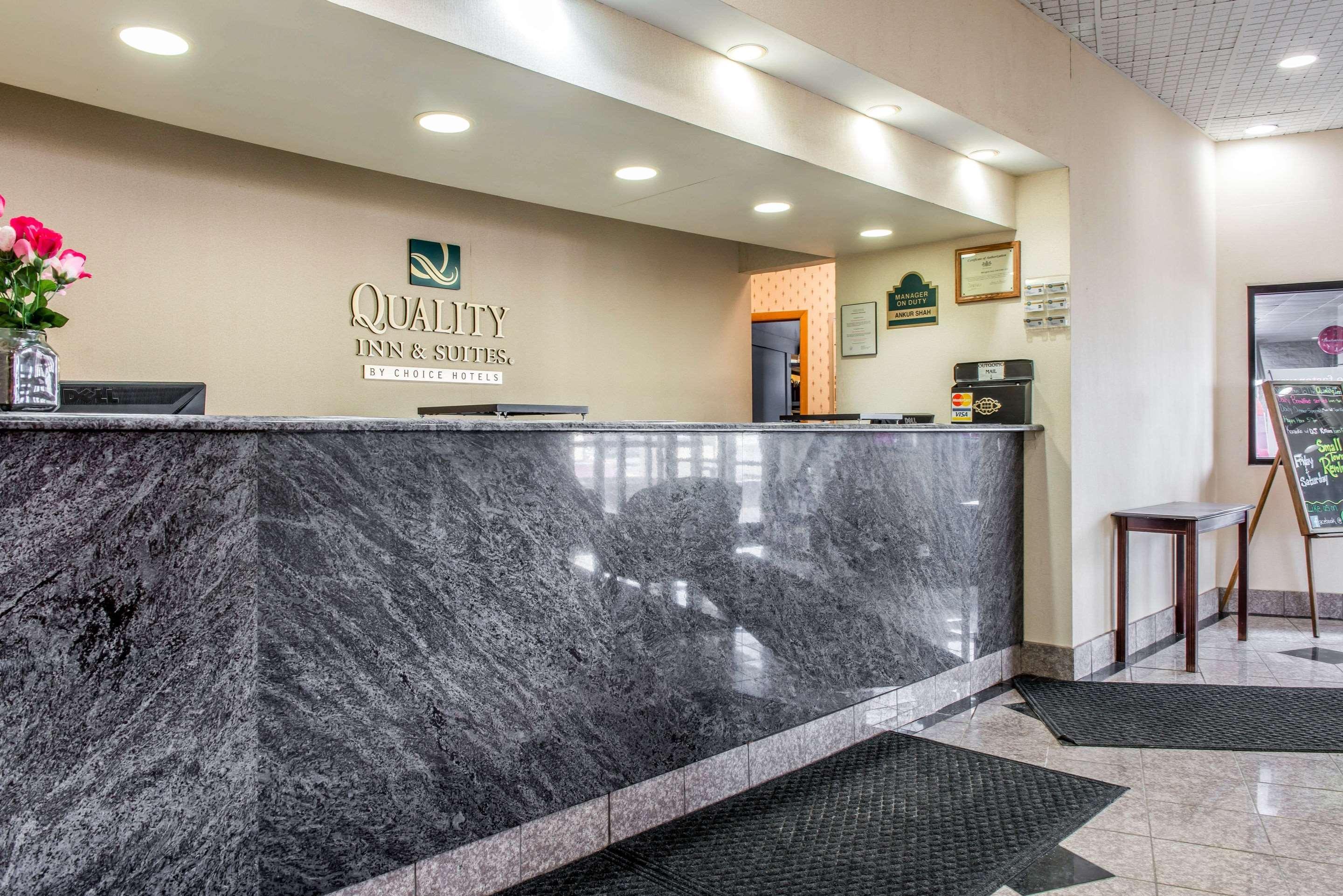 Quality Inn & Suites Fairview  Exteriér fotografie